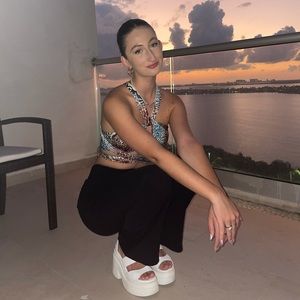 Meet your Posher, Juliette